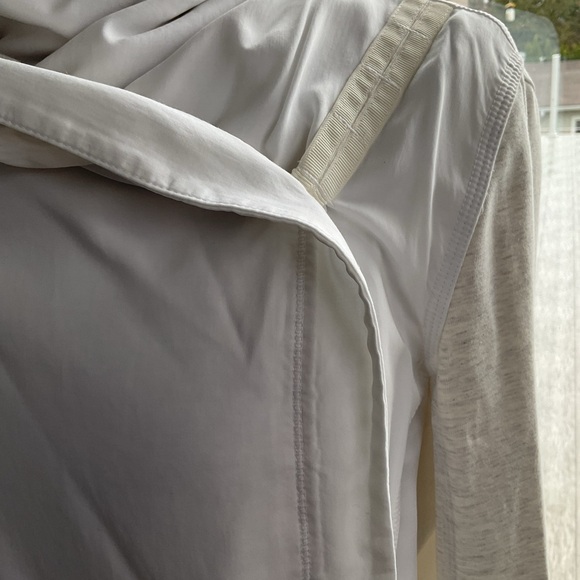 Lululemon Women's White Jacket - Picture 2 of 6